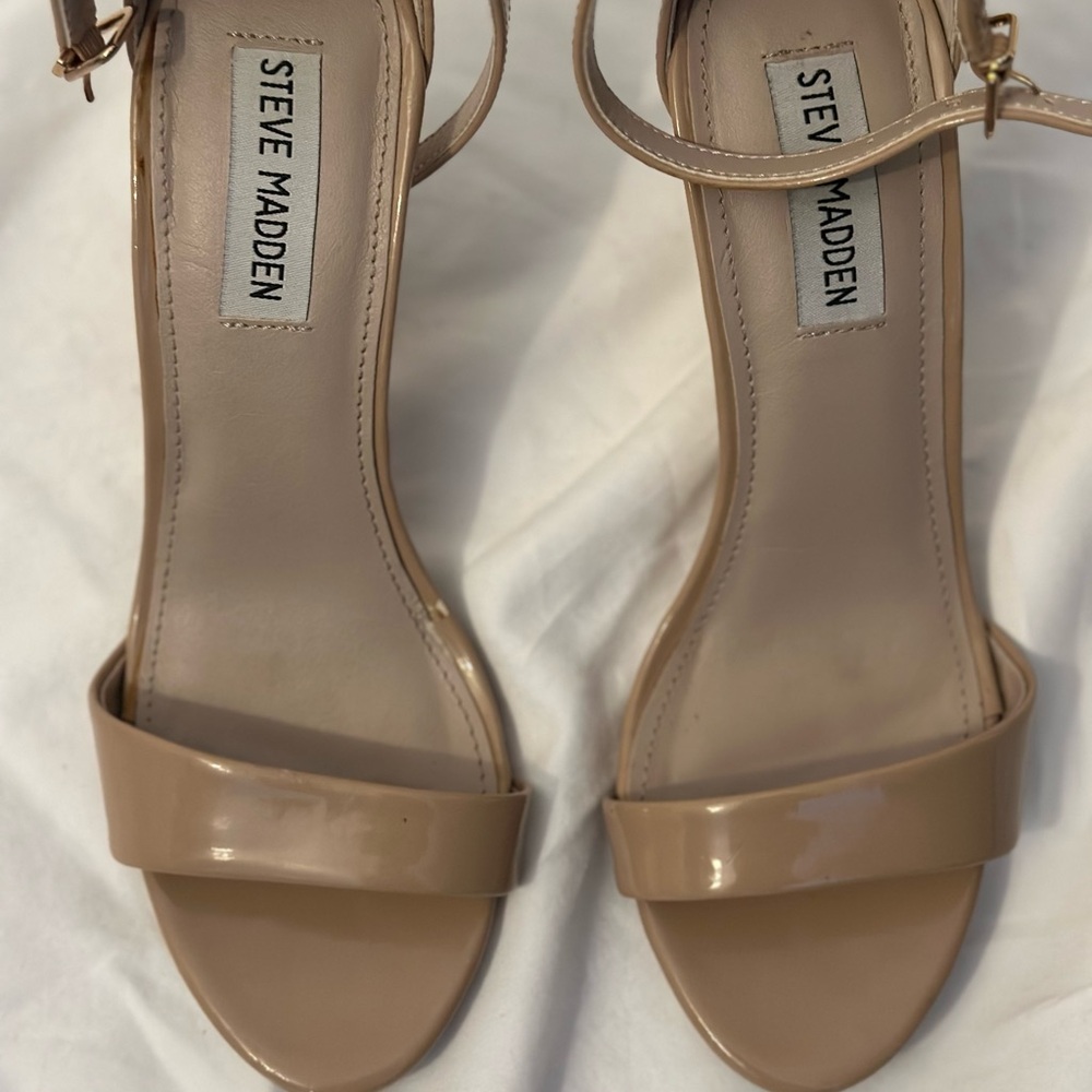 Steve Madden Tan Heels Minimalist Design